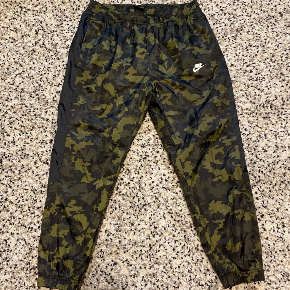 Nike Camo Joggers